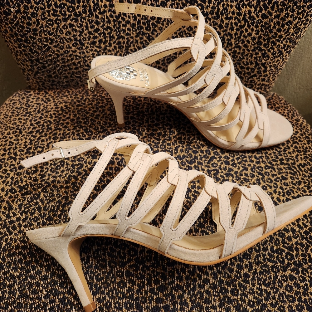 NEW 9 Vince Camuto Leather strappy heels